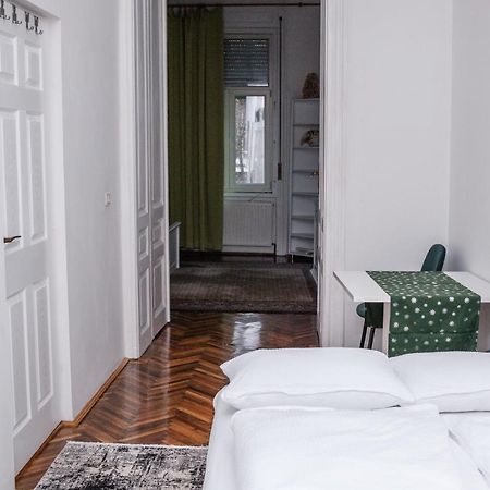 Diana'S Apartment Arad Exterior photo
